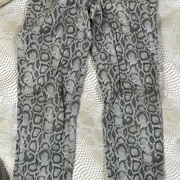 carmar cheetah snake skin jeans - Picture 9 of 10